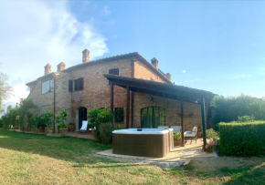 Gorgeous Tuscan home Casa Bianca, Leonina Siena